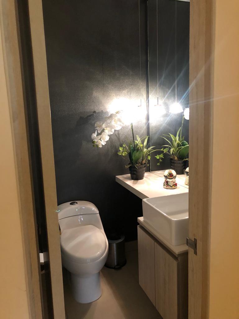 Apartamento en Medellín · Castropol · El Poblado — foto 12