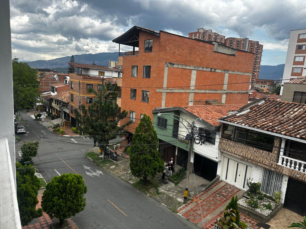Casa en Medellín · Santa Mónica · La América — foto 3