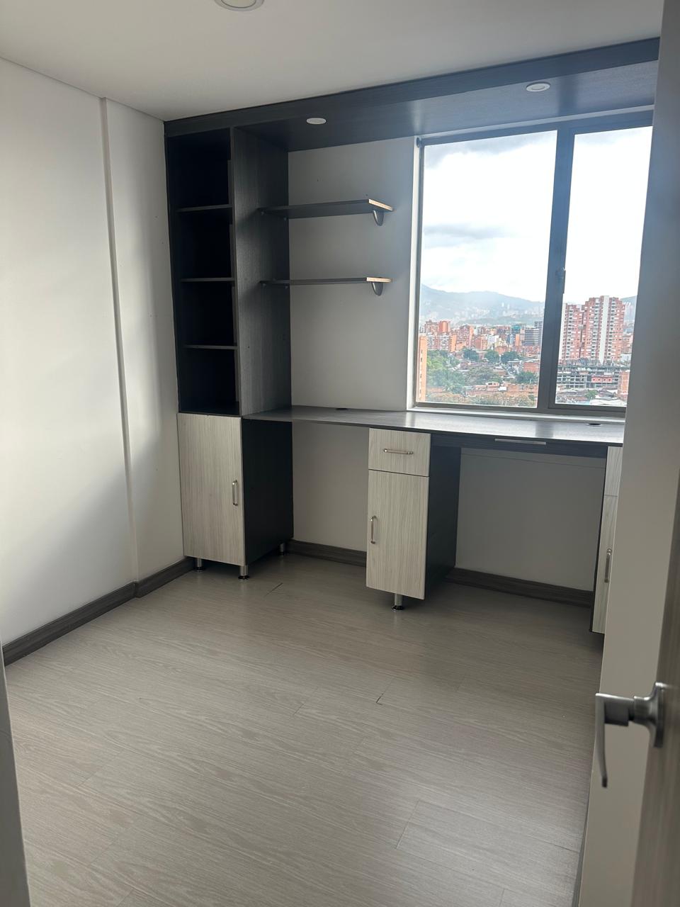 Apartamento en Medellín · Suramericana · Laureles - Estadio — foto 13