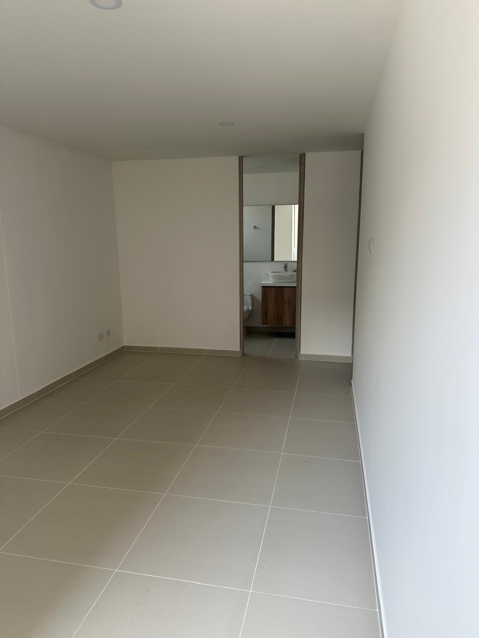 Apartamento en Medellín · Barrio Colombia(Ciudad del Río) · El Poblado — foto 12