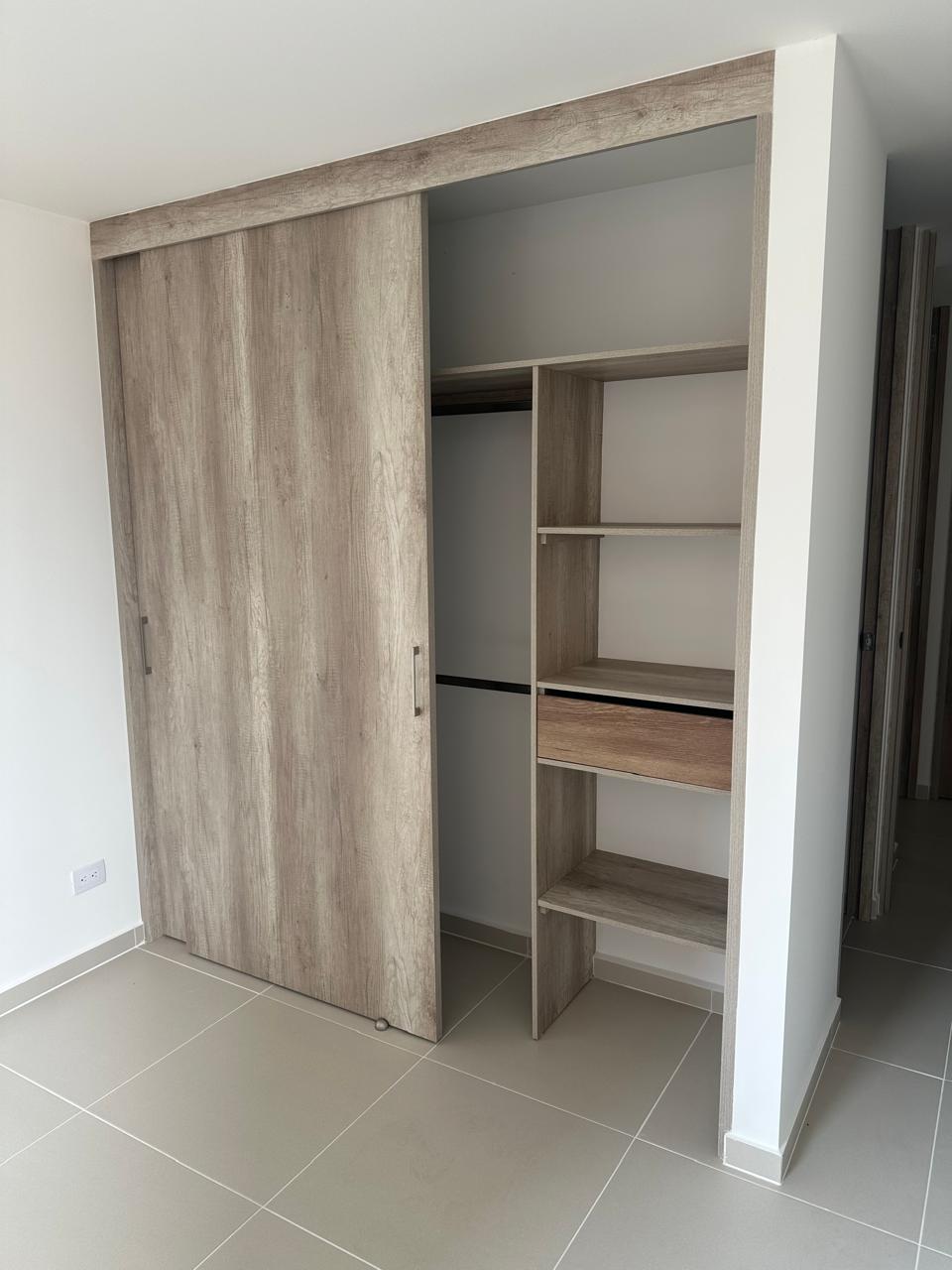 Apartamento en Medellín · Barrio Colombia(Ciudad del Río) · El Poblado — foto 25