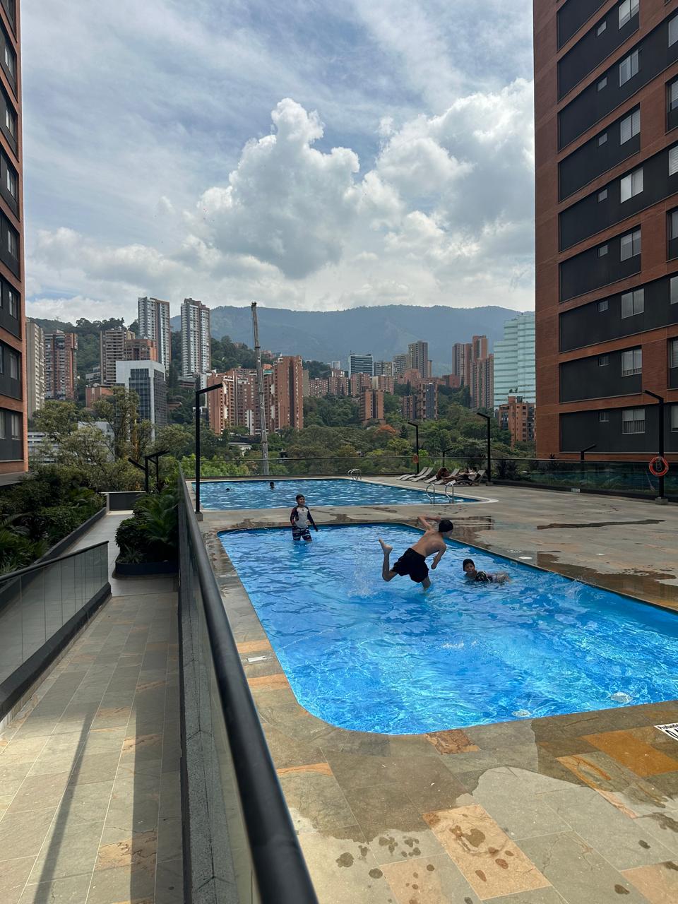 Apartamento en Medellín · Barrio Colombia(Ciudad del Río) · El Poblado — foto 31