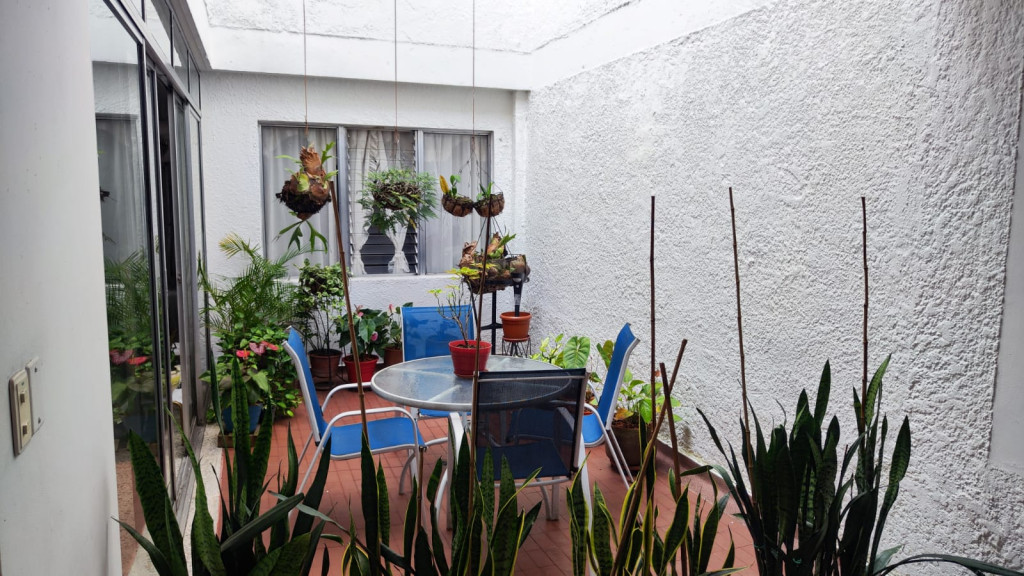 Casa en Medellín · El Nogal - Los Almendros · Belén — foto 16