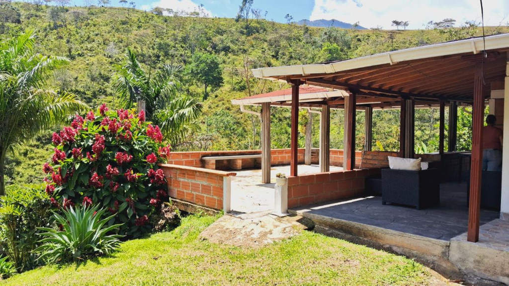 Finca en Barbosa · Vereda Dos Quebradas · Vereda Dos Quebradas — foto 3