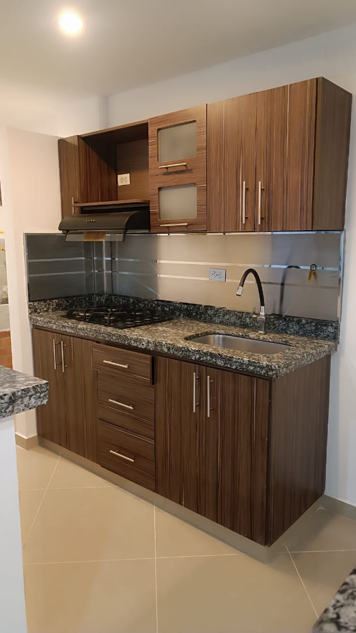 Apartamento en Medellín · Boston · La Candelaria — foto 5