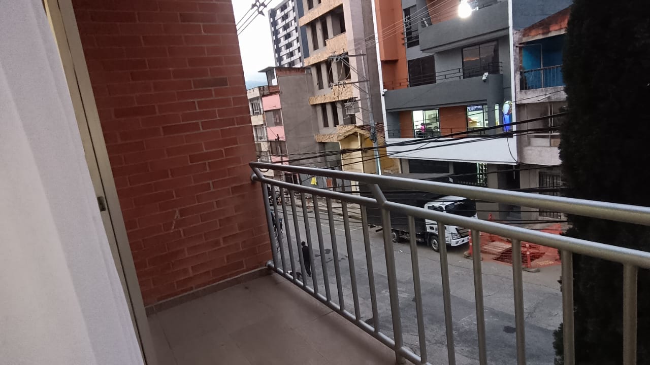 Apartamento en Medellín · Boston · La Candelaria — foto 12