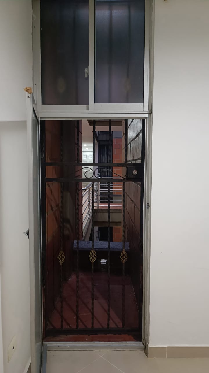 Apartamento en Medellín · Boston · La Candelaria — foto 17