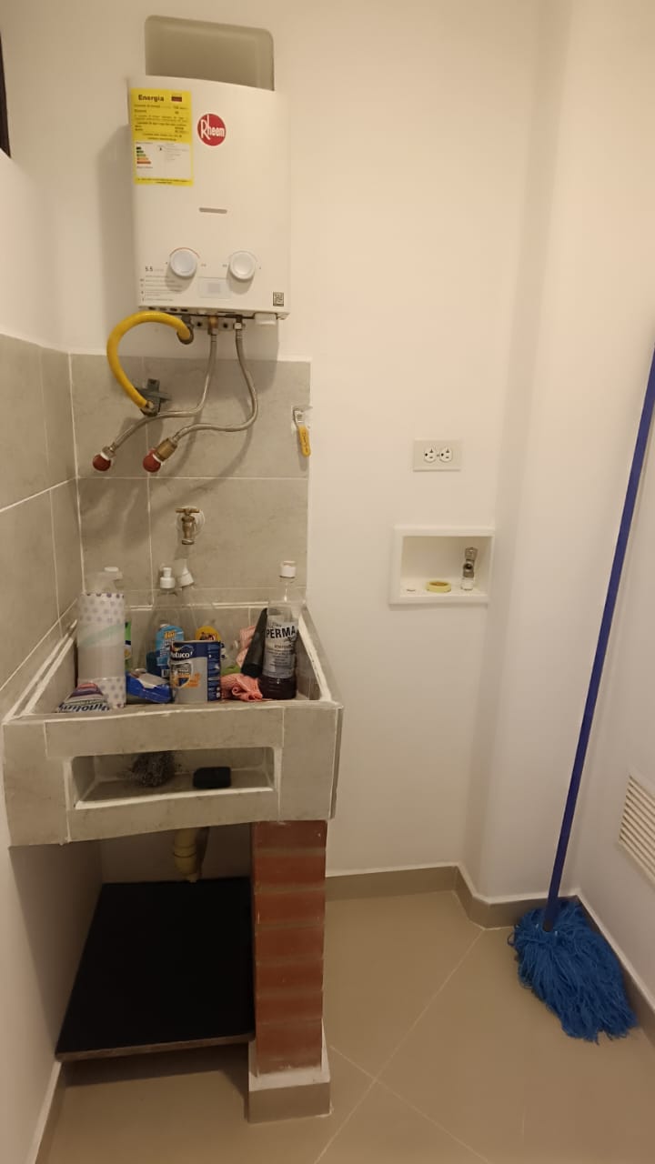 Apartamento en Medellín · Boston · La Candelaria — foto 29