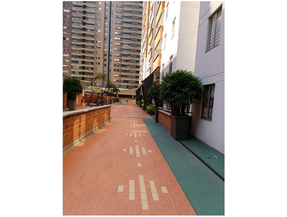 Apartamento en Medellín · Barrio Colombia(Ciudad del Río) · El Poblado — foto 18