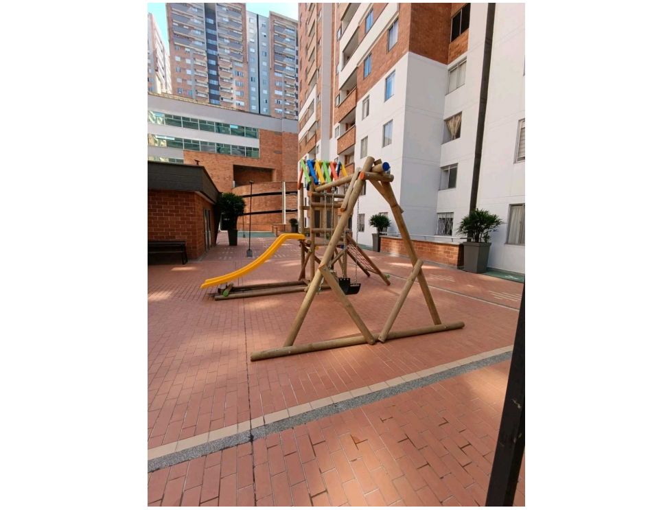 Apartamento en Medellín · Barrio Colombia(Ciudad del Río) · El Poblado — foto 20