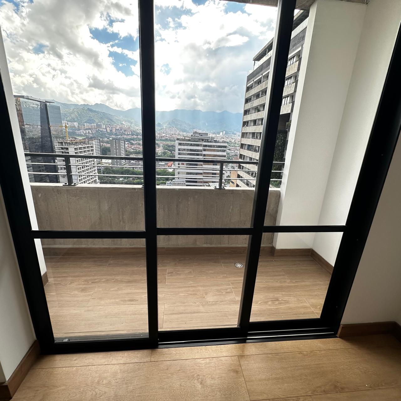 Apartamento en Medellín · Barrio Colombia(Ciudad del Río) · El Poblado — foto 10
