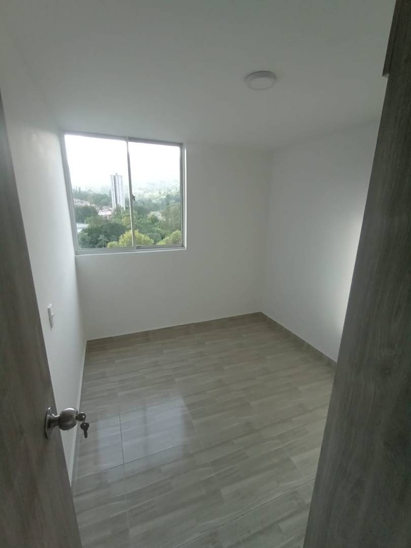 Apartamento en Medellín · San Antonio de Prado — foto 4
