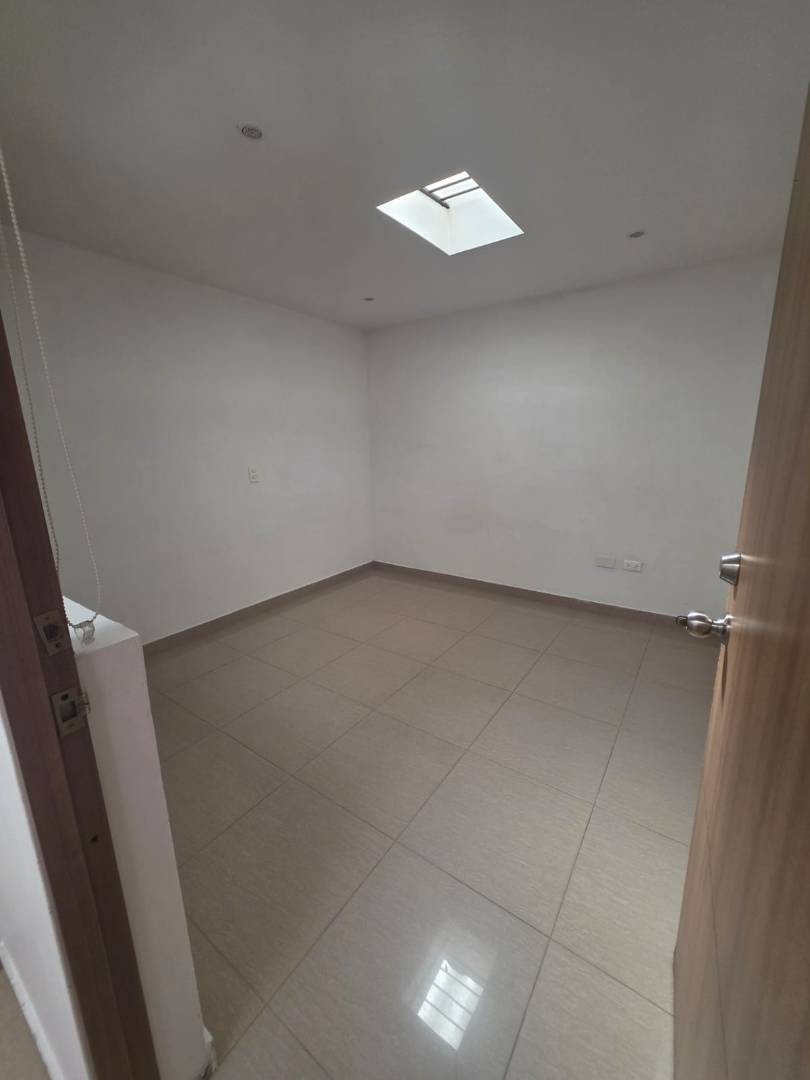 Apartamento en Medellín · Barrio Cristóbal · La América — foto 10