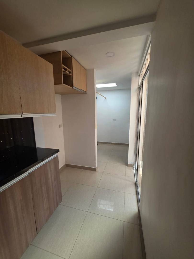 Apartamento en Medellín · Barrio Cristóbal · La América — foto 16