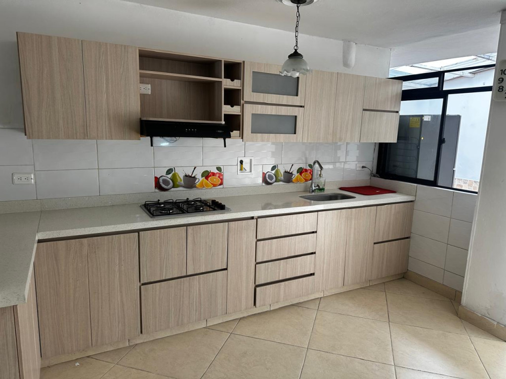 Casa en Medellín · San Javier · San Javier — foto 2