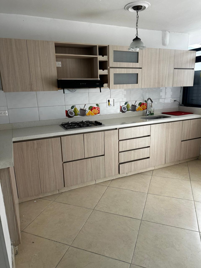 Casa en Medellín · San Javier · San Javier — foto 3